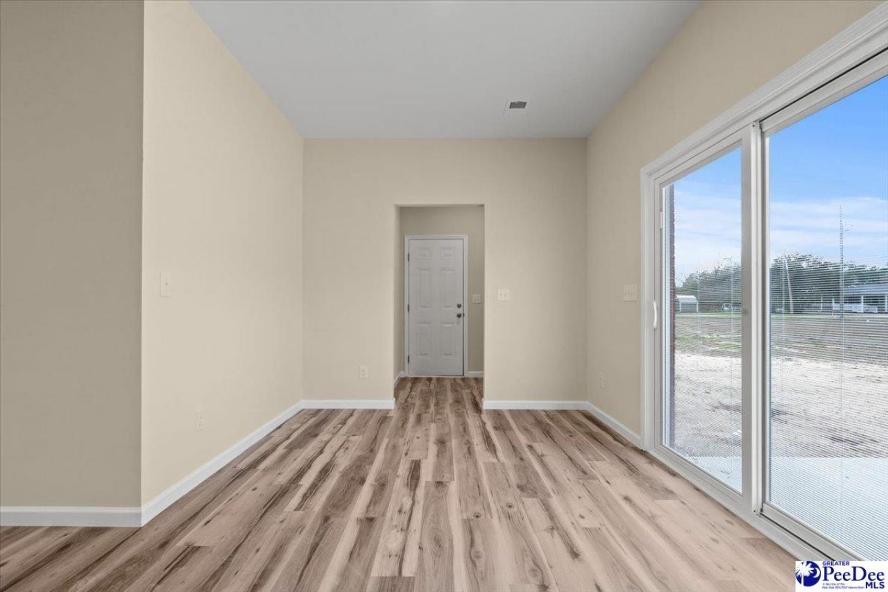 1507 E Home Avenue Photo 10