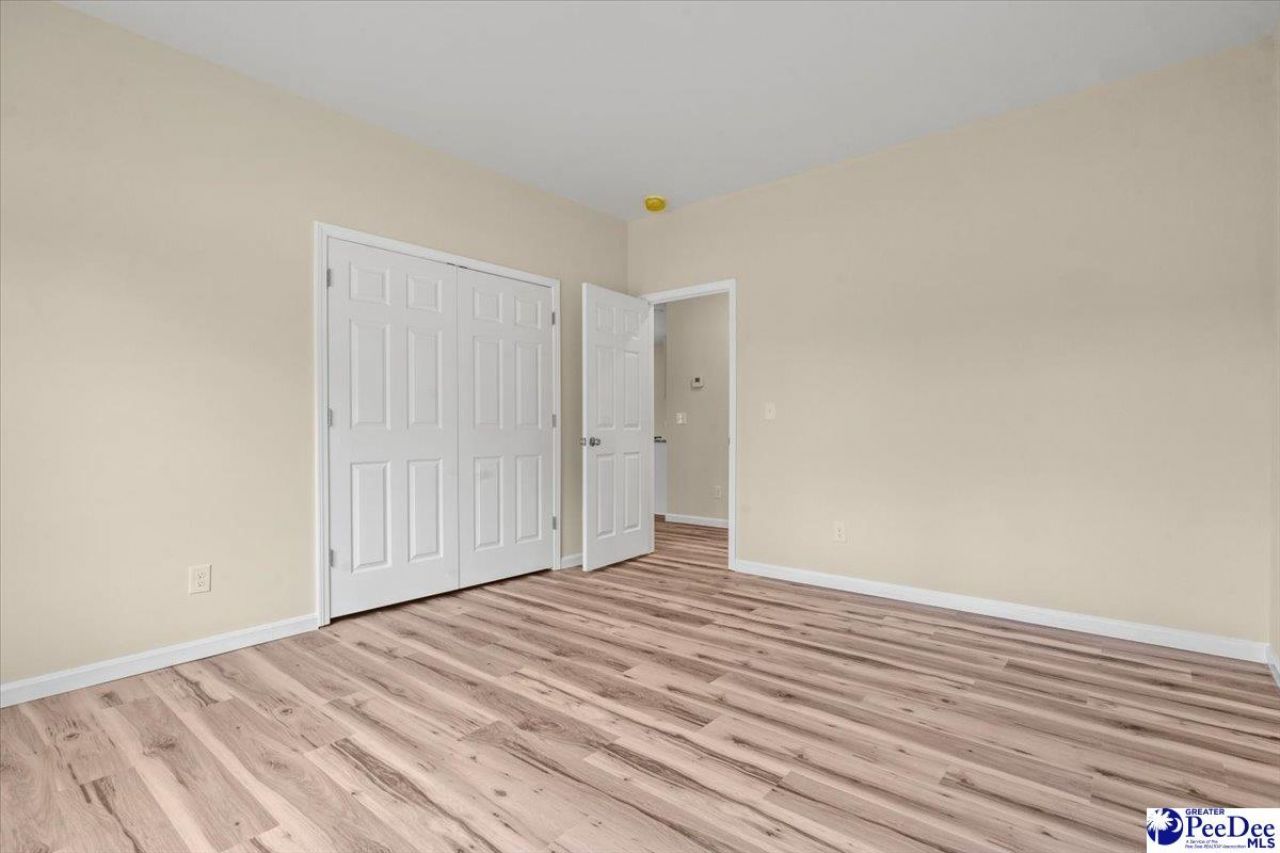 1507 E Home Avenue Photo 21