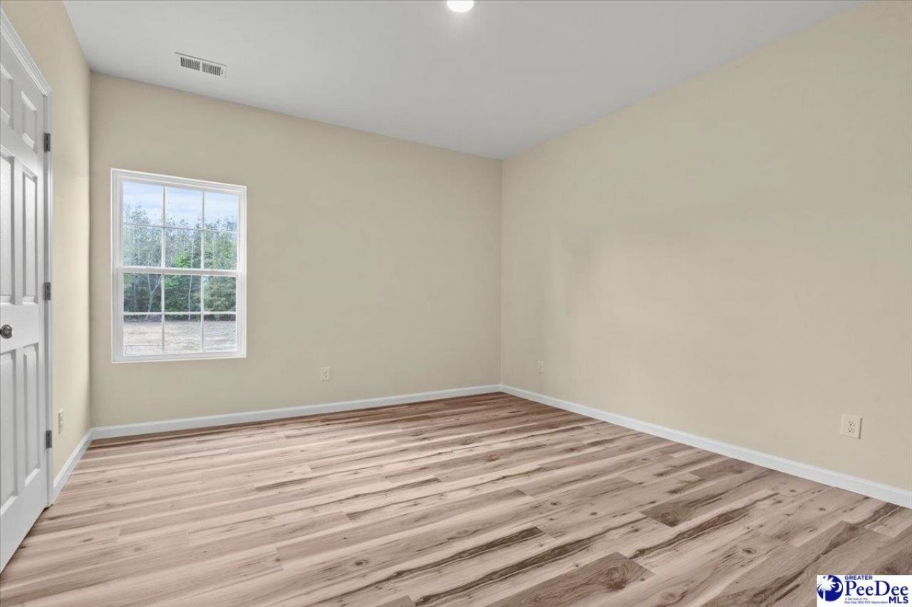 1507 E Home Avenue Photo 23