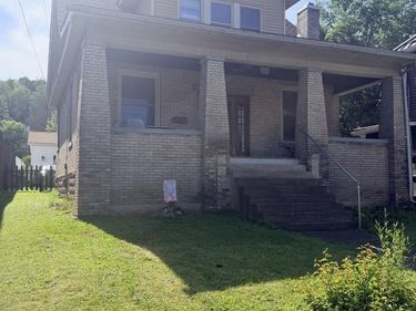 221 Lincoln Street, Grafton, WV 26354