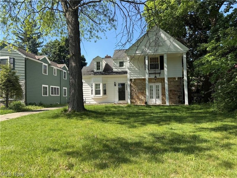 20029 Sussex Road, Shaker Heights, OH 44122 Photo 2