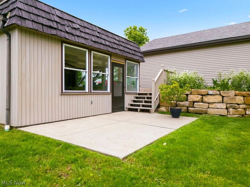 3828 Ravenna Avenue NE, Louisville, OH 44641 Photo 4