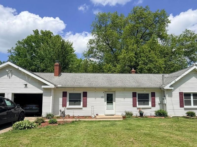 2279 Reeves Road NE, Howland, OH 44483 Photo 1