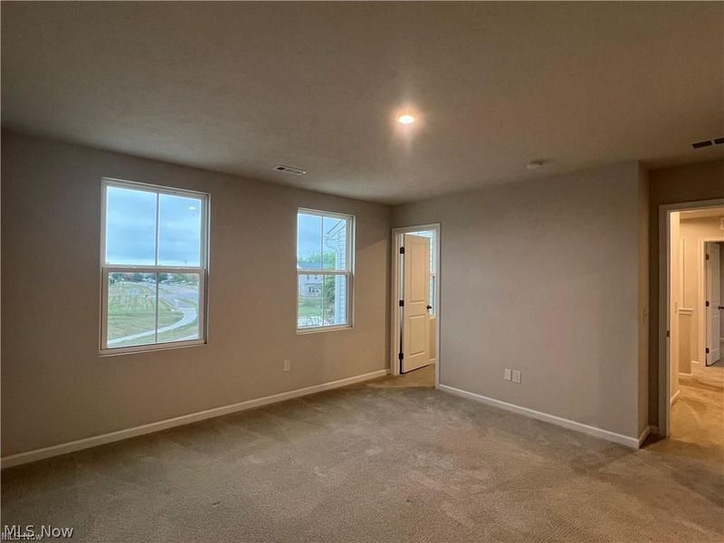 4619 Erhart Drive , Lorain, OH 44053 Photo 10
