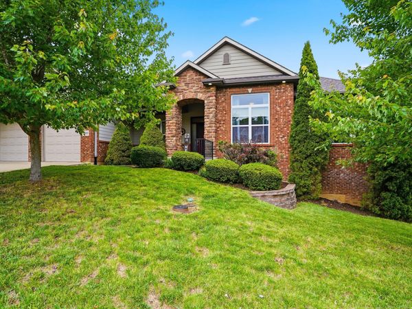 2205 Oak Harbor Court, Columbia, MO 65203