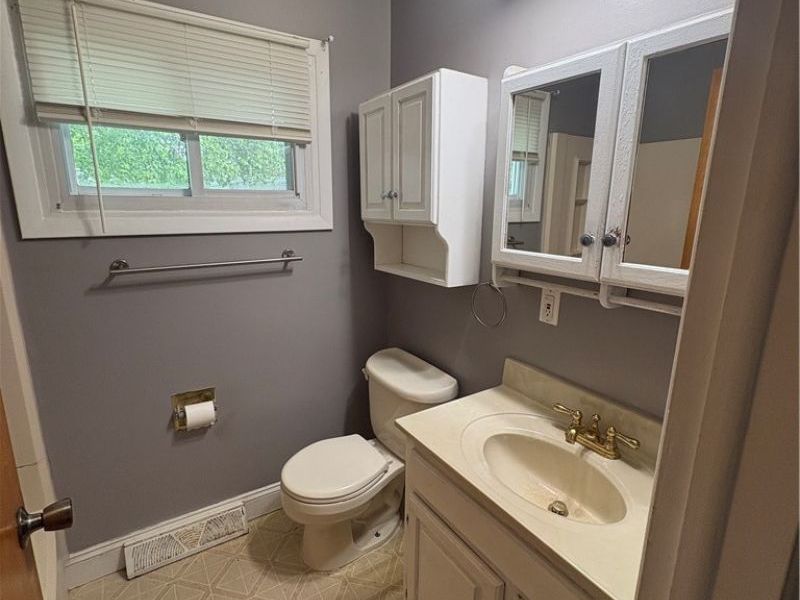 340 Hickory Drive , Berea, OH 44017 Photo 13