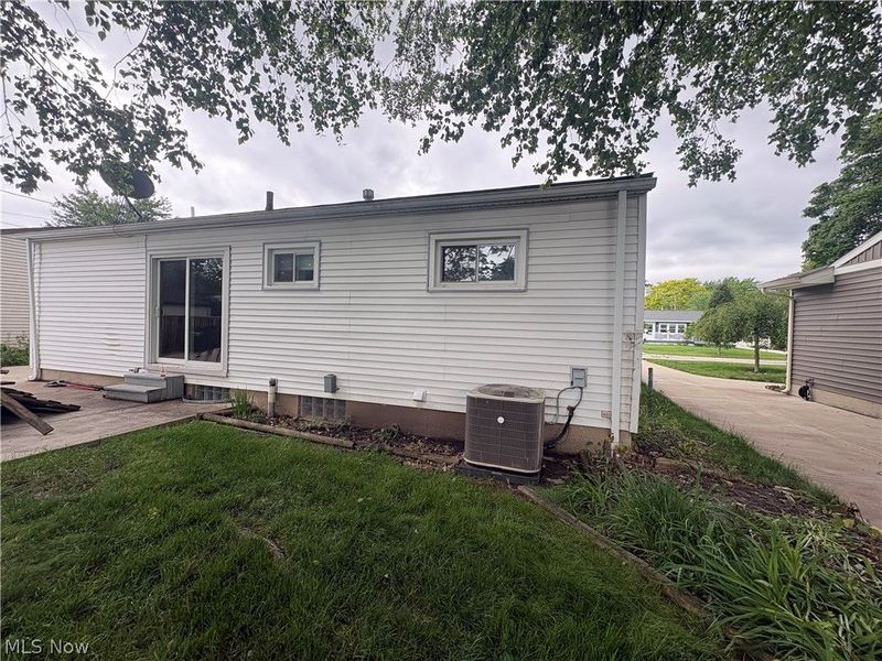 340 Hickory Drive , Berea, OH 44017 Photo 6