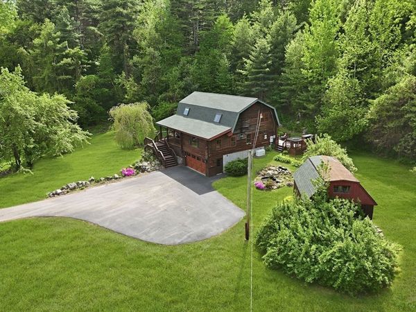 20 Greenwich Plains Rd, Ware, MA 01082