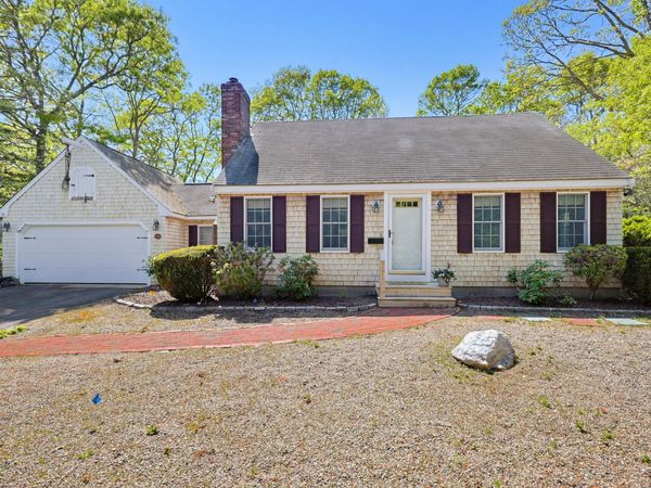 556 Cotuit Road , Mashpee, MA 02649