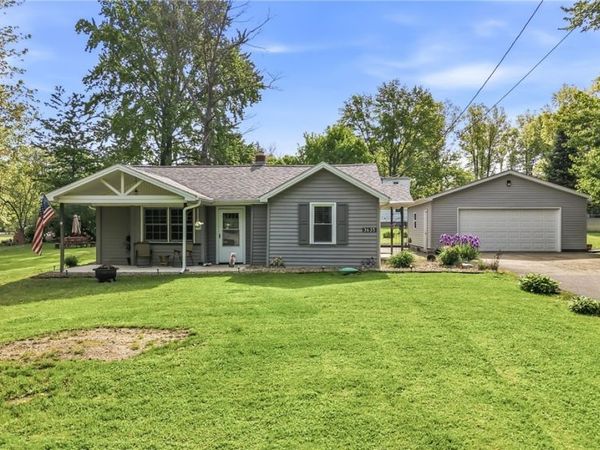 3635 Homewood Avenue , Hubbard, OH 44425
