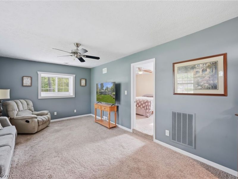 3635 Homewood Avenue , Hubbard, OH 44425 Photo 11
