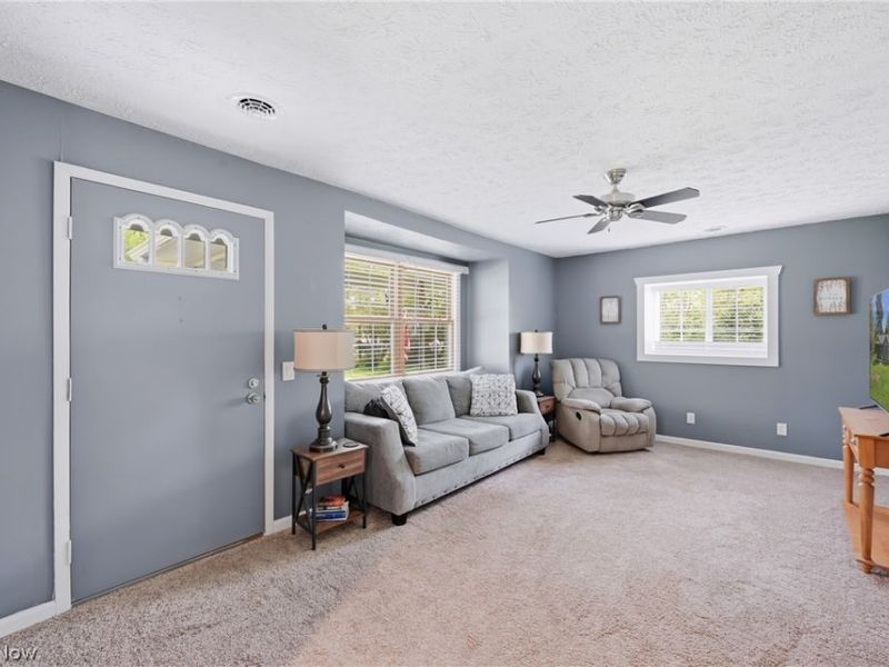 3635 Homewood Avenue , Hubbard, OH 44425 Photo 9