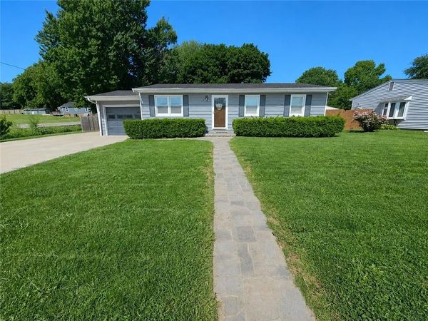 3610 S 42nd Terrace, St Joseph, MO 64503