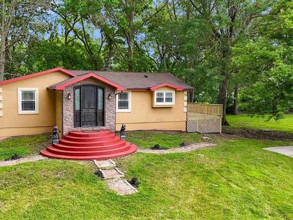 7103 E 159th Street, Belton, MO 64012