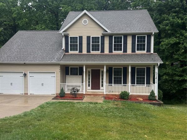 190 Meadow Glen Drive, Troutman, NC 28166