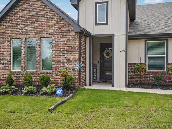 7142 E 154th Street S, Bixby, OK 74008