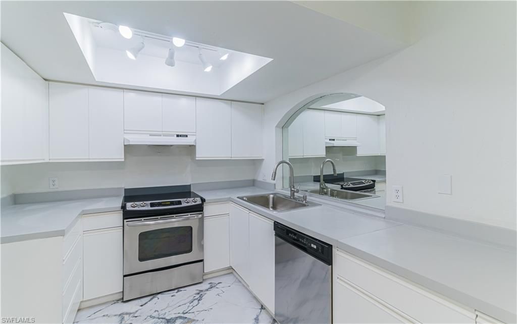 107 Blue Ridge Dr, Unit 21, Naples, FL 34112 Photo