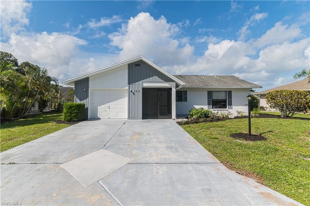 107 Blue Ridge Dr, Unit 21, Naples, FL 34112 Photo