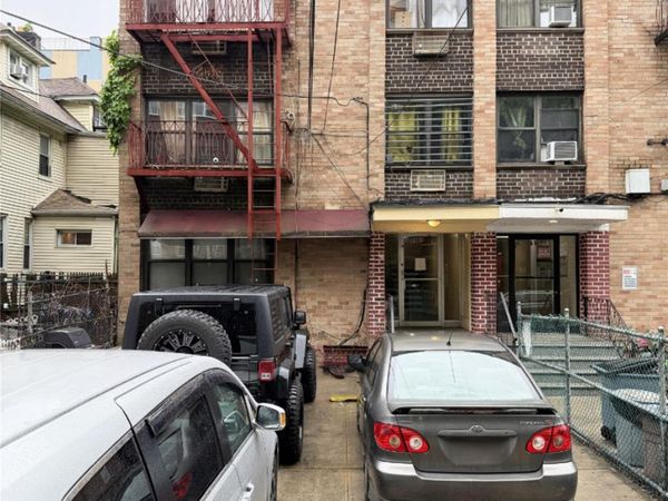 8909 170th Street , Jamaica, NY 11432