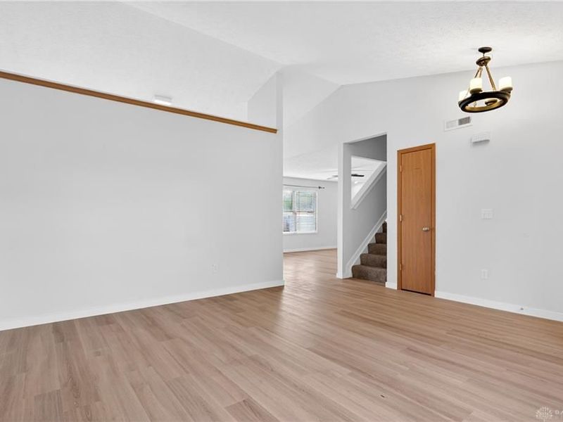 2374 W Patterson Lane, Troy, OH 45373 Photo 3