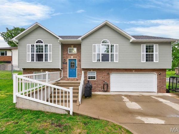 21470 Sail Road , Waynesville, MO 65583