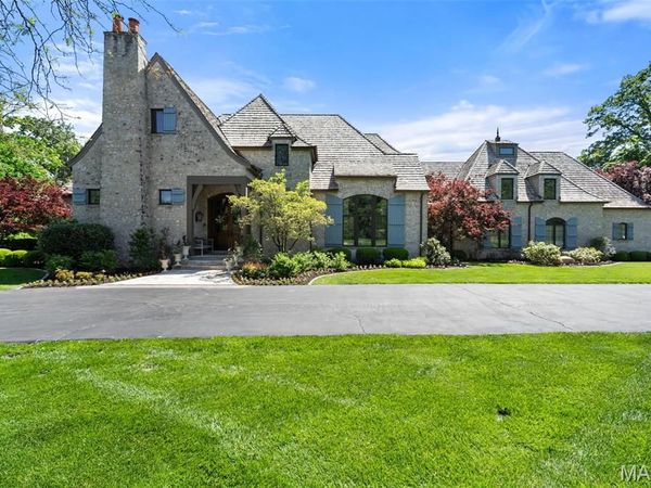 10144 Winding Ridge Road, Ladue, MO 63124