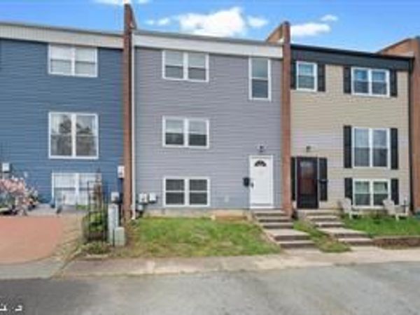 5 FARNSWORTH ROAD, NEWARK, DE 19713
