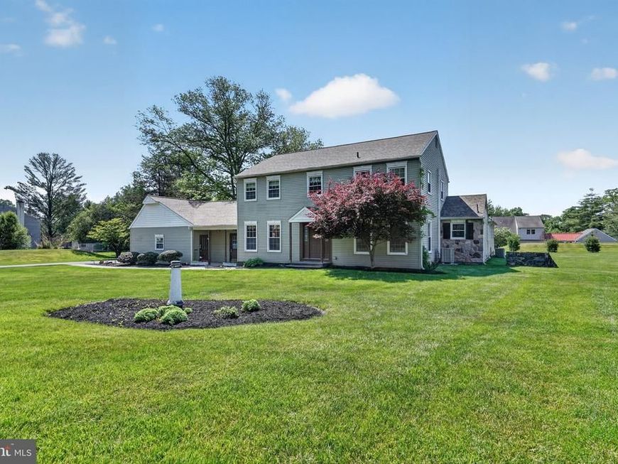 113 Glenwood Drive , Washington Crossing, PA 18977 Main Photo