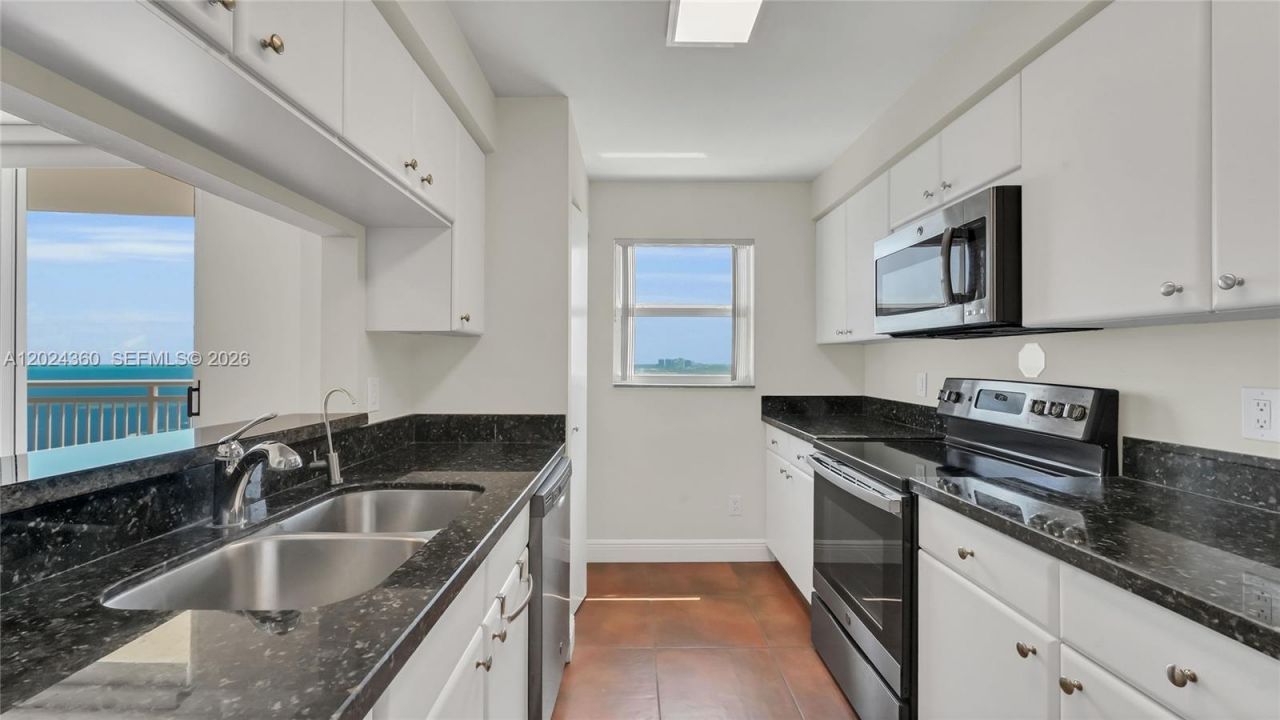 2475 Brickell Ave , Unit 2501, Miami, FL 33129 Photo