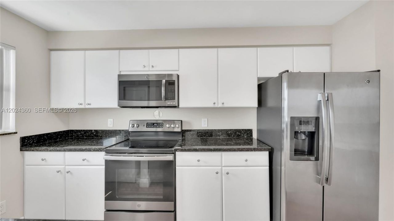 2475 Brickell Ave , Unit 2501, Miami, FL 33129 Photo