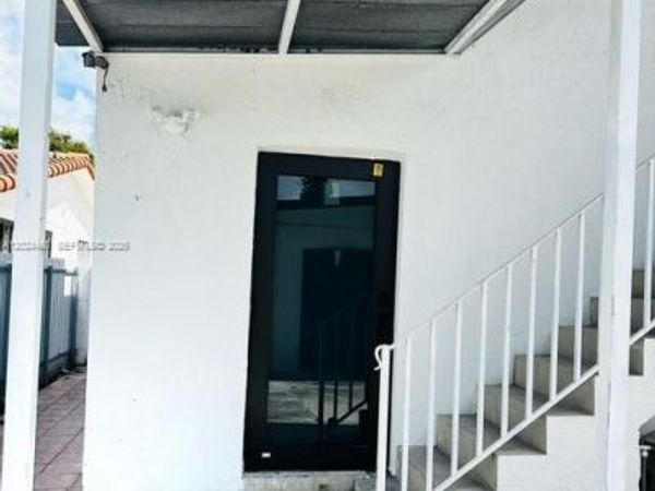 11870 SW 5th St, Unit A, Miami, FL 33184