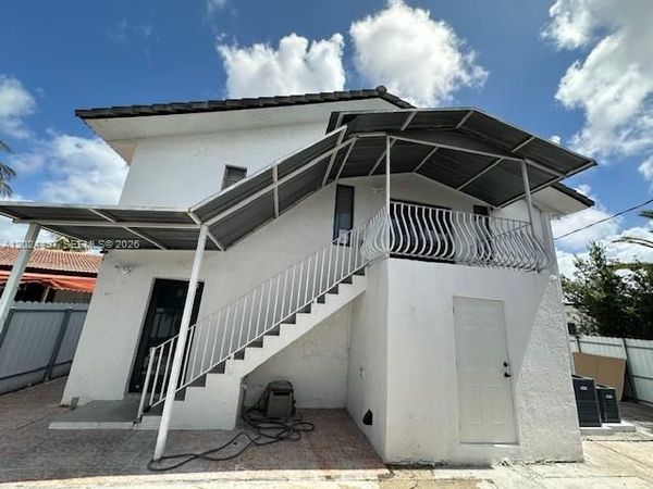11870 SW 5th St, Unit B, Miami, FL 33184