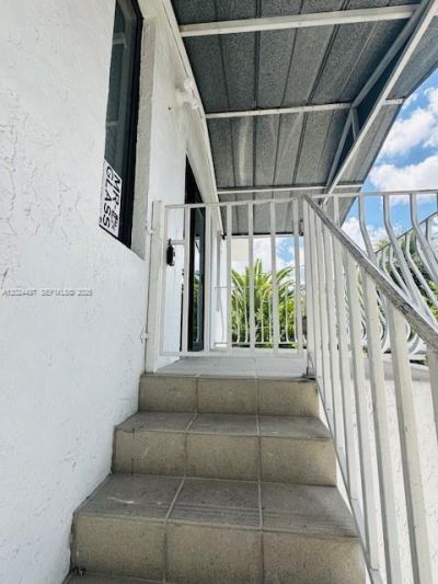 11870 SW 5th St, Unit B, Miami, FL 33184 Photo