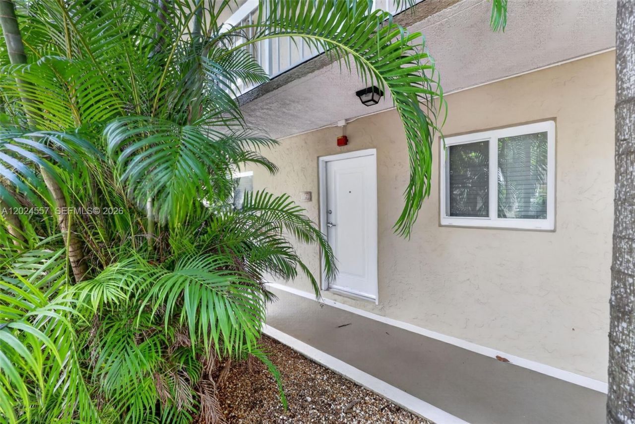 7920 Camino Real , Unit M-109, Miami, FL 33143 Photo