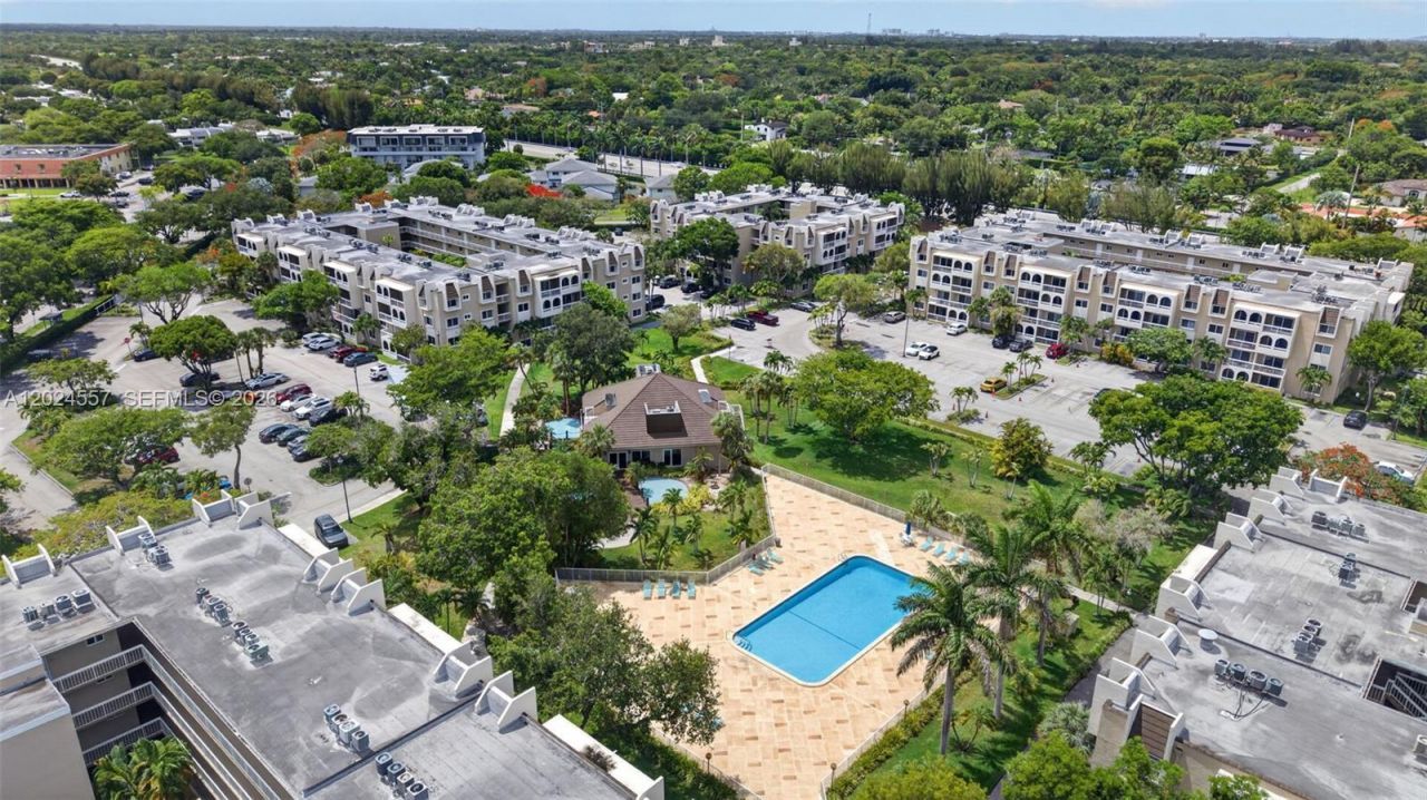 7920 Camino Real , Unit M-109, Miami, FL 33143 Photo