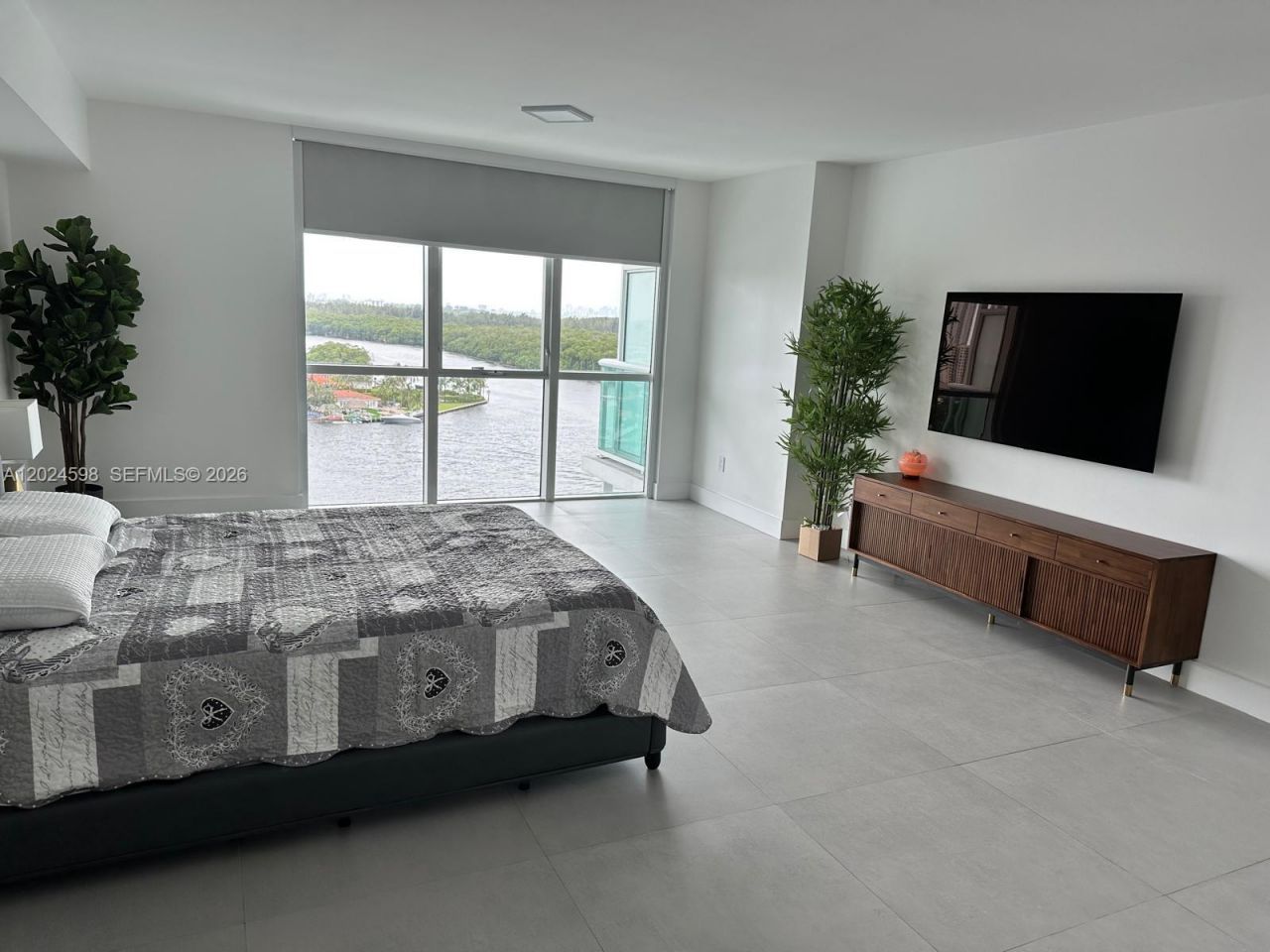 400 Sunny Isles Blvd, Unit 1202, Sunny Isles Beach, FL 33160 Photo