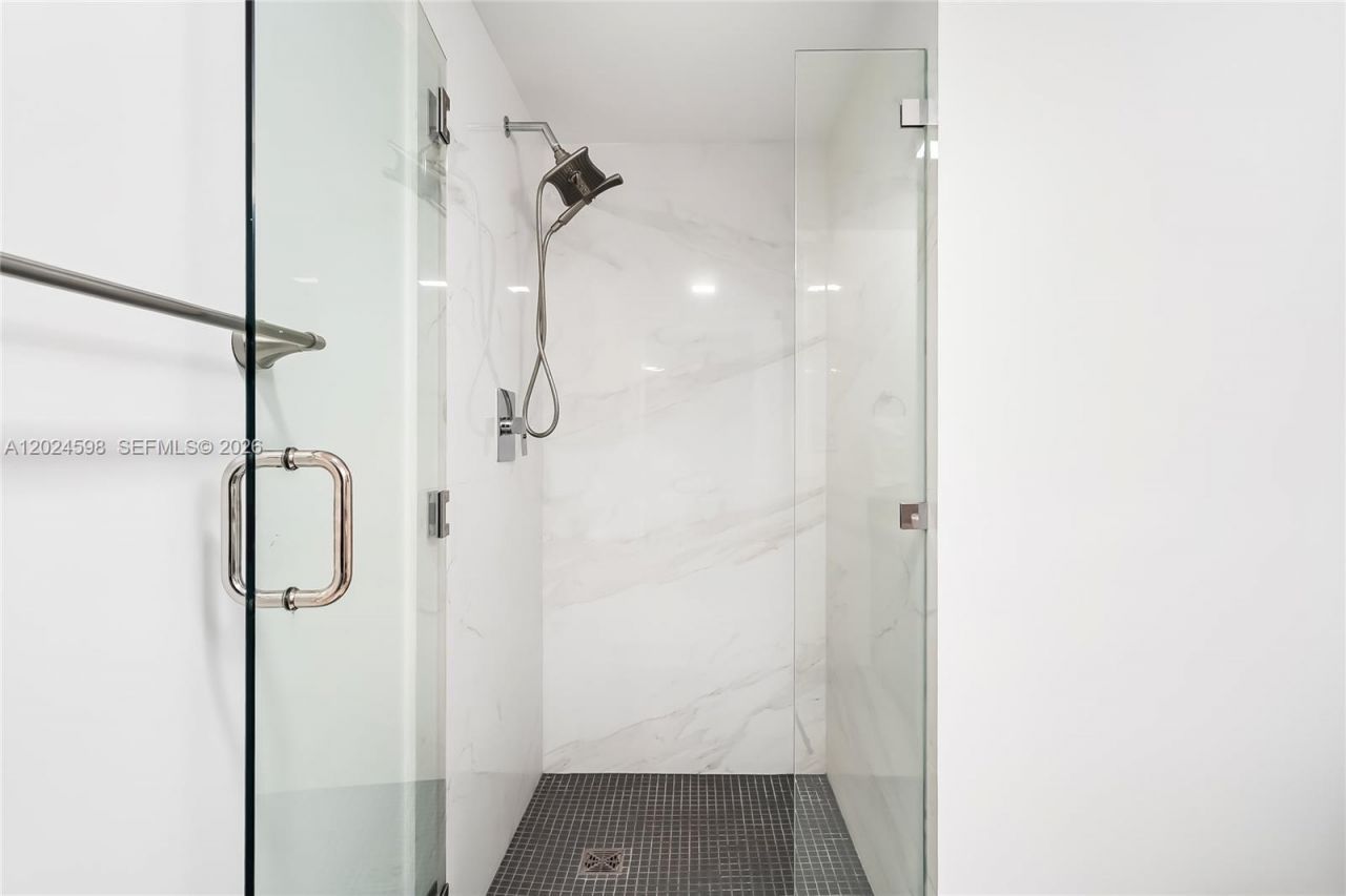 400 Sunny Isles Blvd, Unit 1202, Sunny Isles Beach, FL 33160 Photo
