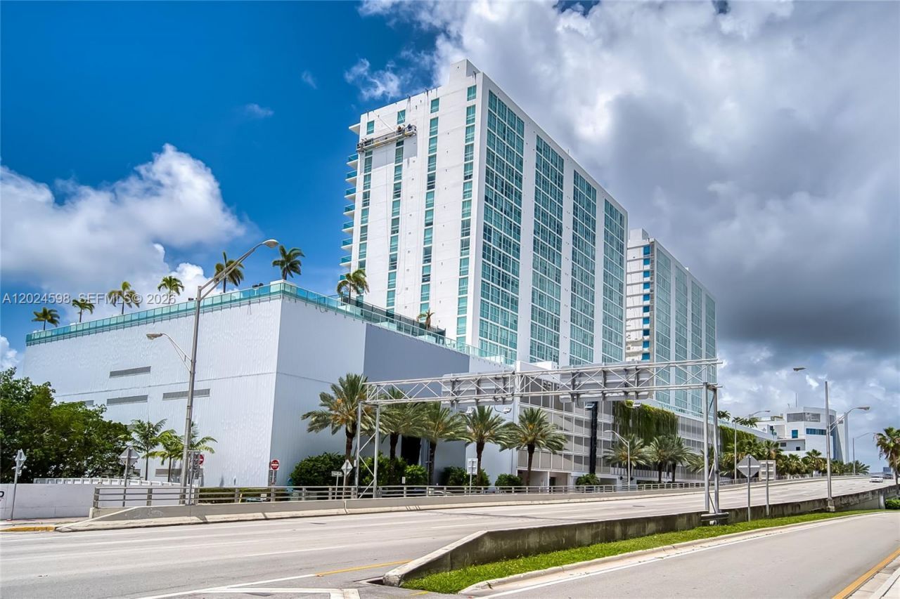400 Sunny Isles Blvd, Unit 1202, Sunny Isles Beach, FL 33160 Photo
