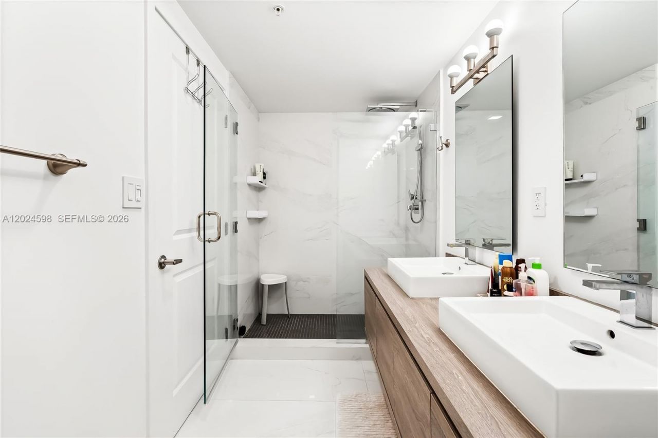 400 Sunny Isles Blvd, Unit 1202, Sunny Isles Beach, FL 33160 Photo