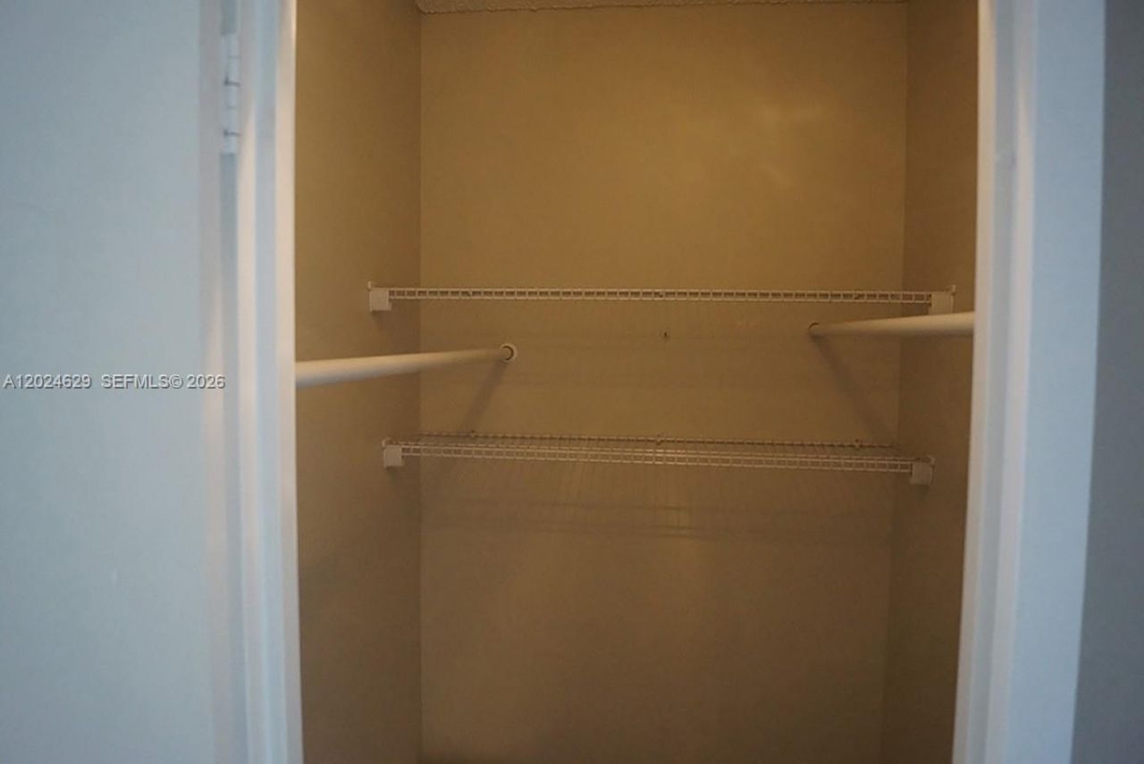 801 Three Islands Blvd , Unit 312, Hallandale Beach, FL 33009 Photo