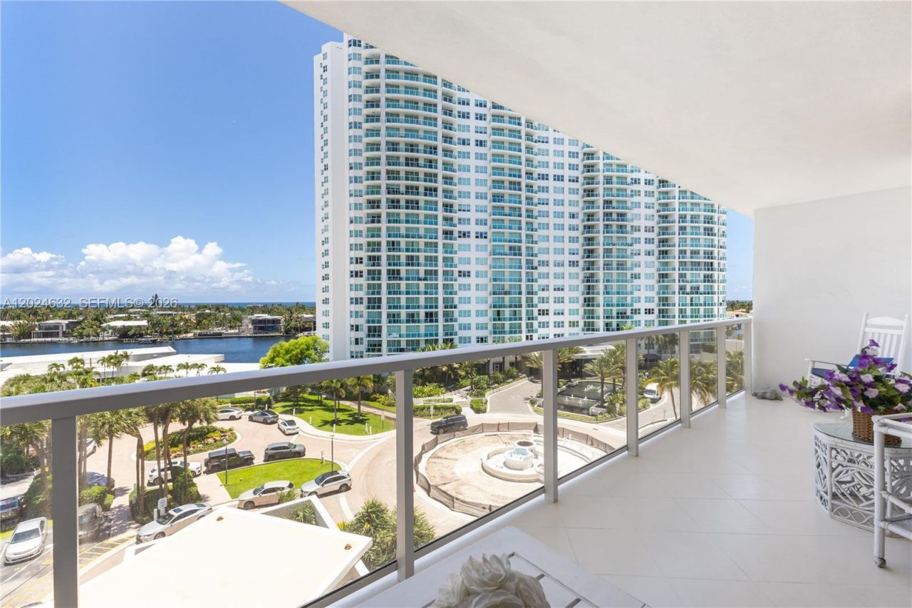 20281 E Country Club Dr, Unit 510, Aventura, FL 33180 Photo