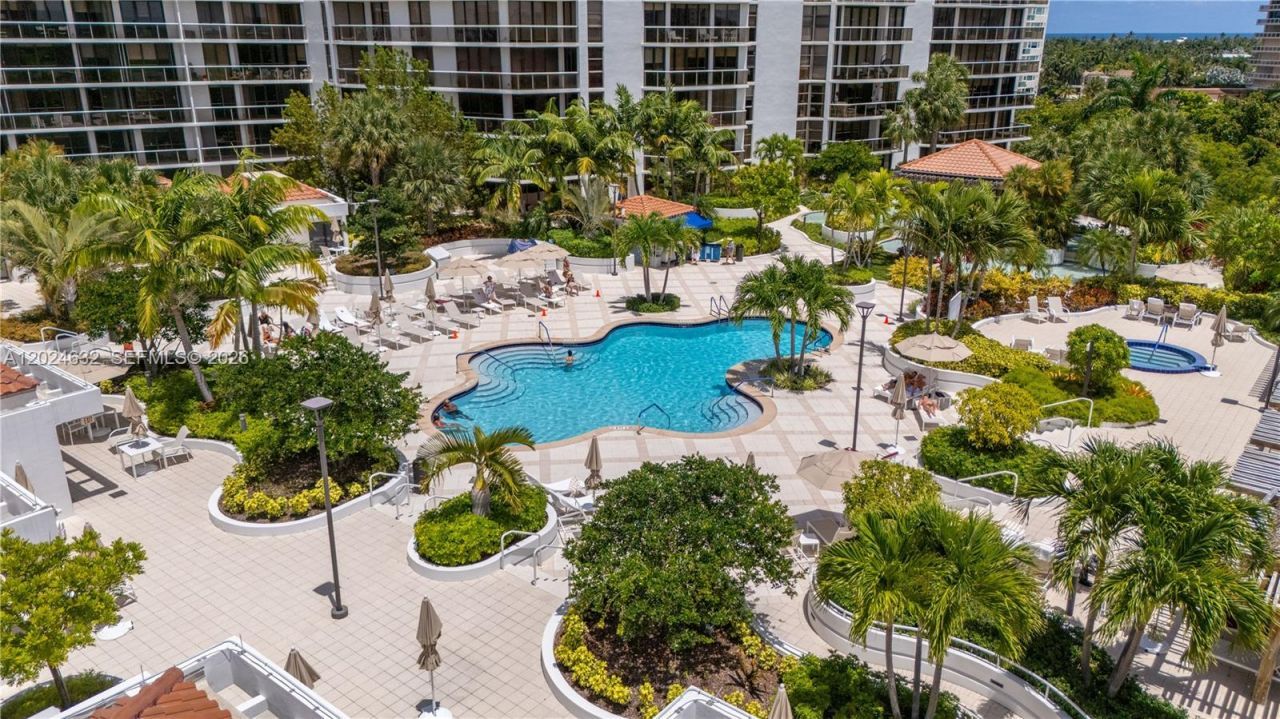20281 E Country Club Dr, Unit 510, Aventura, FL 33180 Photo