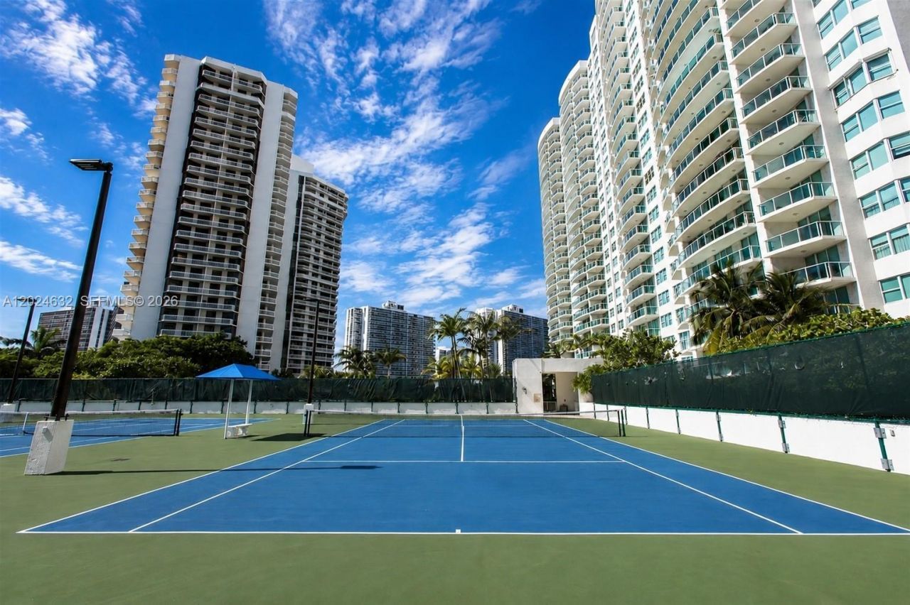 20281 E Country Club Dr, Unit 510, Aventura, FL 33180 Photo