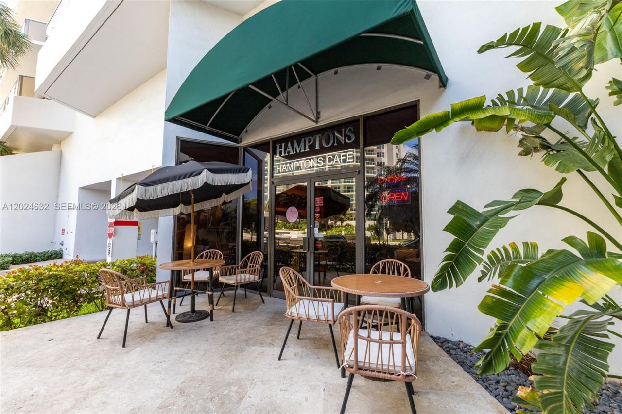 20281 E Country Club Dr, Unit 510, Aventura, FL 33180 Photo
