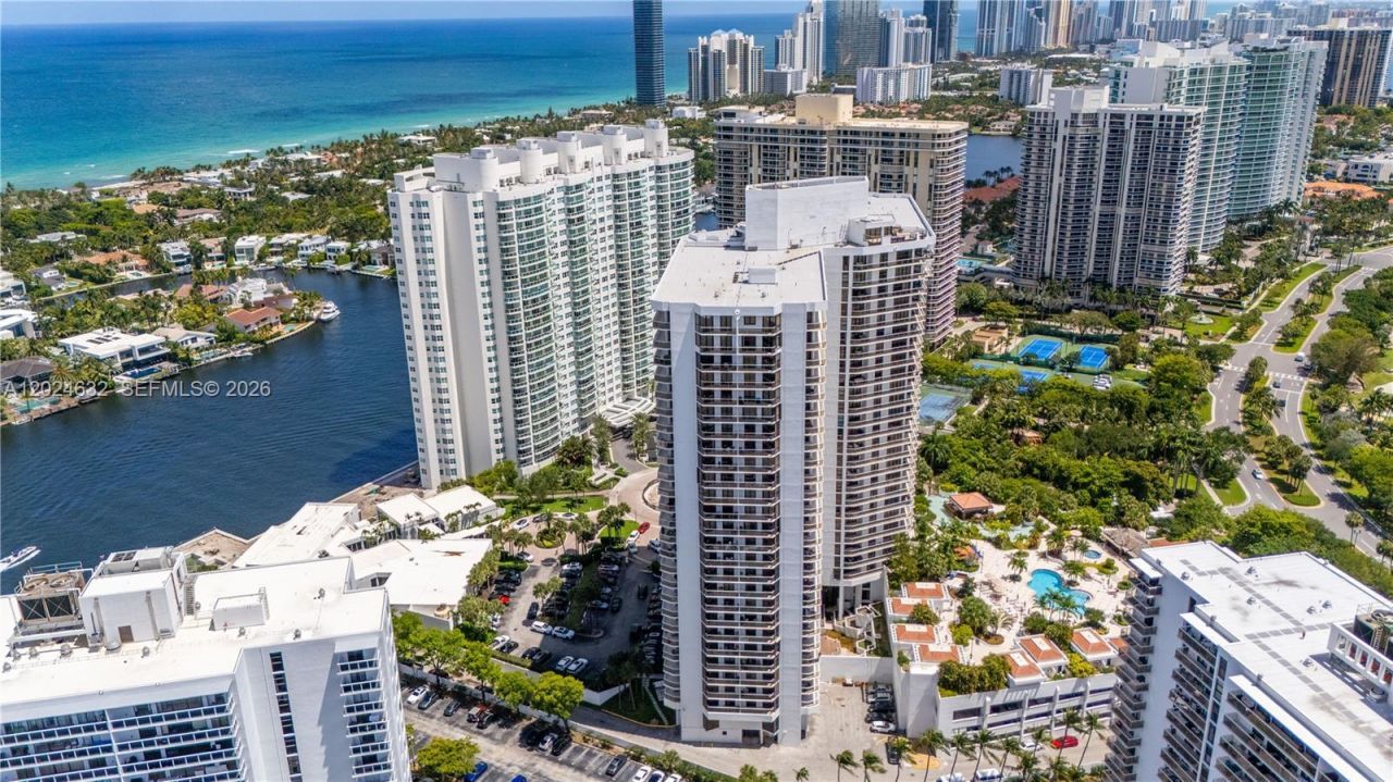20281 E Country Club Dr, Unit 510, Aventura, FL 33180 Photo