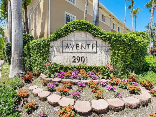 2861 NE 185th St , Unit 302, Aventura, FL 33180