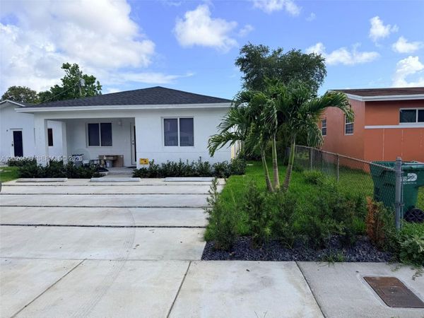 1185 NW 100th St, Unit 1181, Miami, FL 33150