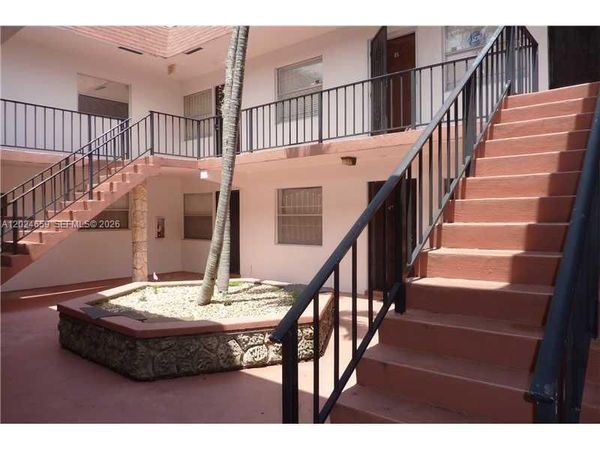 344 SW 1st St , Unit 9, Pompano Beach, FL 33060