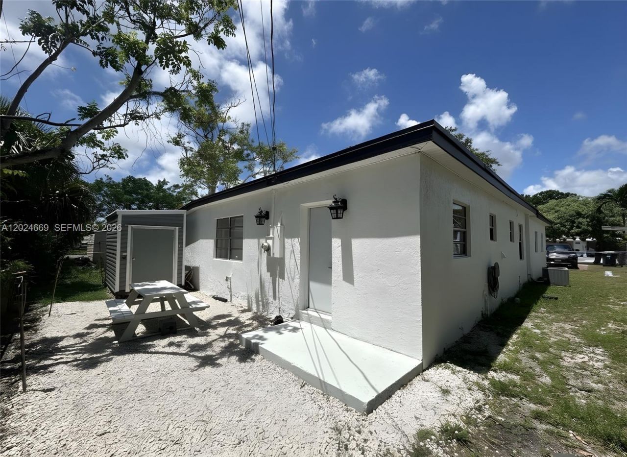 404 NW 18th Ave , Fort Lauderdale, FL 33311 Photo