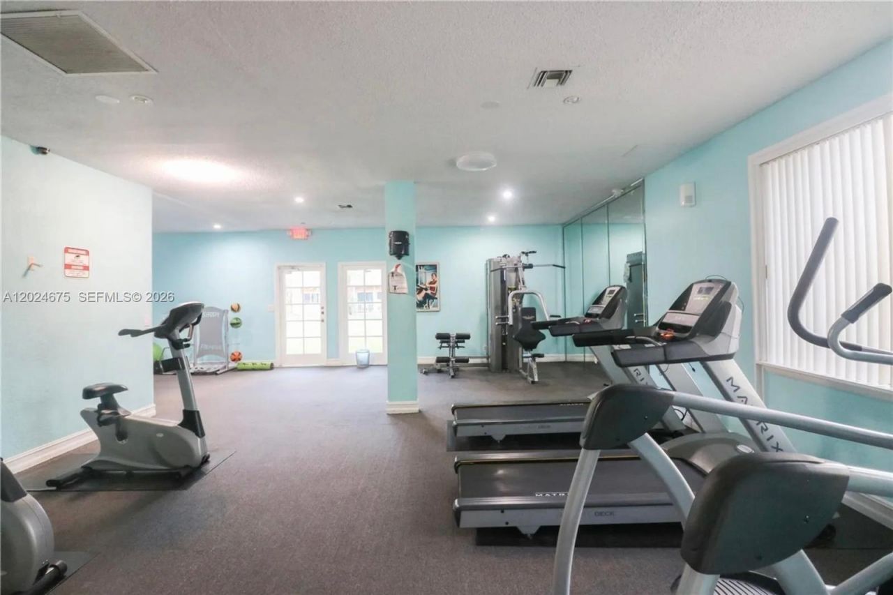 18111 NW 68th Ave, Unit F203, Hialeah, FL 33015 Photo